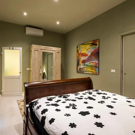 Apartment Orto Deluxe By Mmega Florence